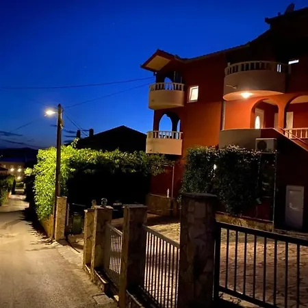 Appartamento Rudie With 4 Near The Sea